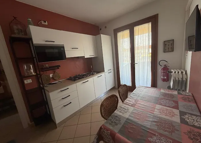 Solmare-16 By Interhome Rosapineta